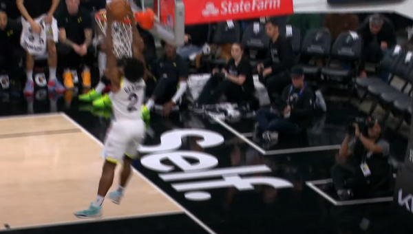 Gražiausias NBA nakties epizodas - efektingas C. Sextono dėjimas (VIDEO)