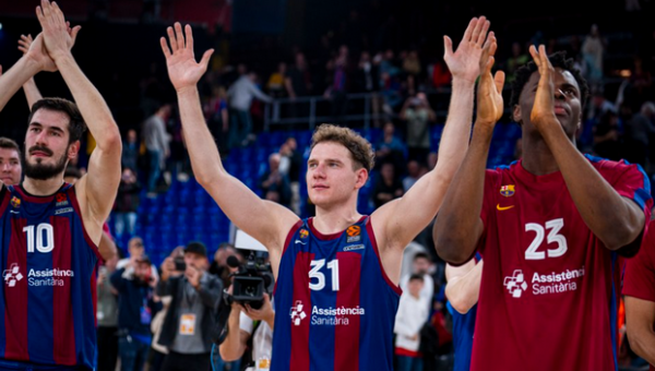 R. Jokubaitis ir „Barcelona“ įveikė „Baskonia“ su T. Sedekerskiu (Laimėjo ir „Emporio Armani“)