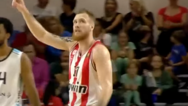 I. Brazdeikis su „Olympiacos“ nugalėjo M. Kuzminsko komandą