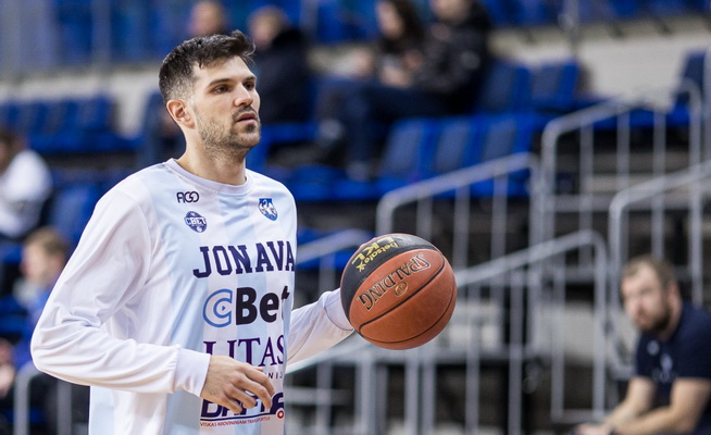 Jonaviečiai liko be vidurio puolėjo: komandą paliko A. Marelja