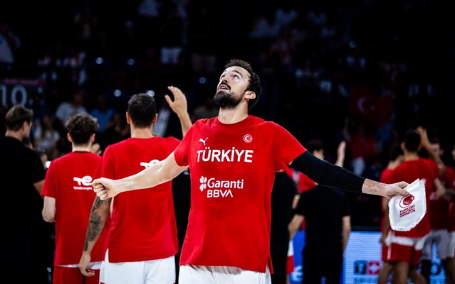 Turkijos rinktinės sudėtyje - „Fenerbahče“ ir „Anadolu Efes“ žaidėjai