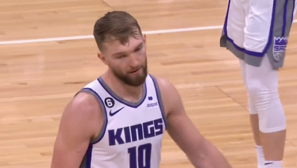 D. Sabonis pranoko N. Jokičių, o „Kings“ įveikė NBA čempionus