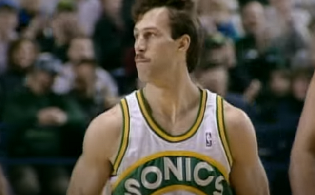 Išvyskite gražiausius dar nematytus kadrus iš Š. Marčiulionio NBA karjeros laikų (VIDEO)