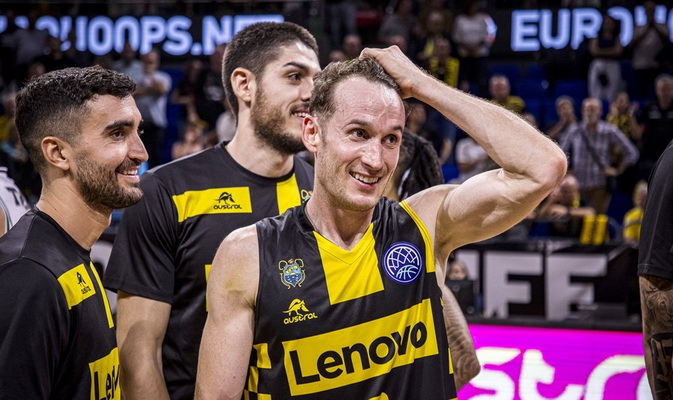 Tenerifės klubas įveikė „Unicaja“ ir žengė į pusfinalį