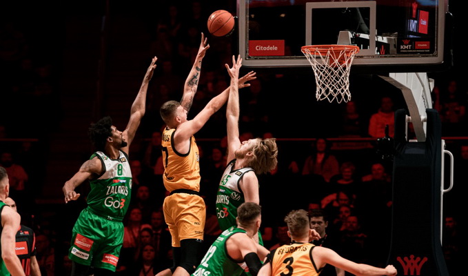 Ilgai su šiauliečiais vargęs „Žalgiris“ nepraleis KMT finalo