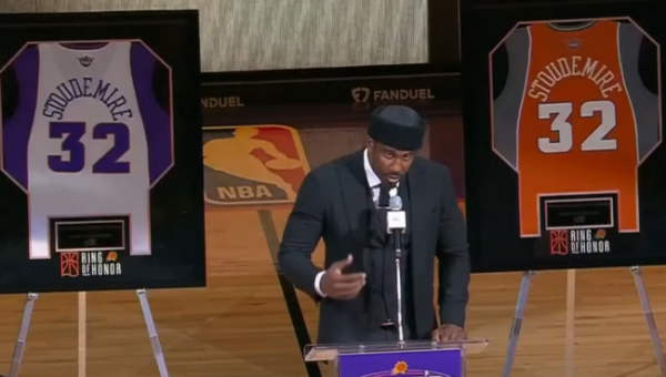 „Suns“ pagerbė A. Stoudemire'ą (VIDEO)
