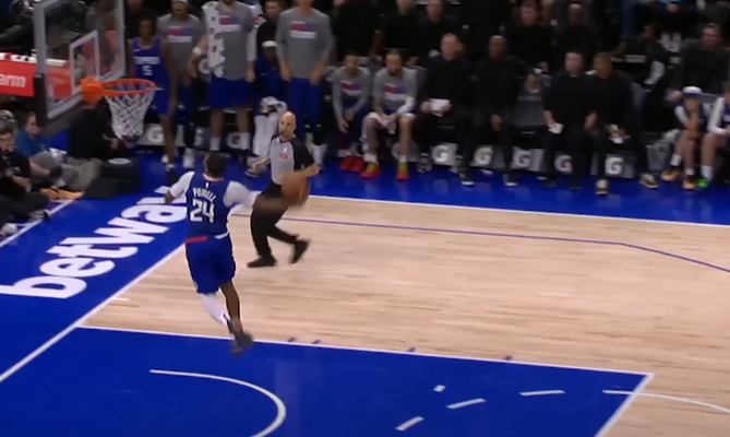 Gražiausias NBA nakties epizodas - efektingas N. Powello dėjimas (VIDEO)