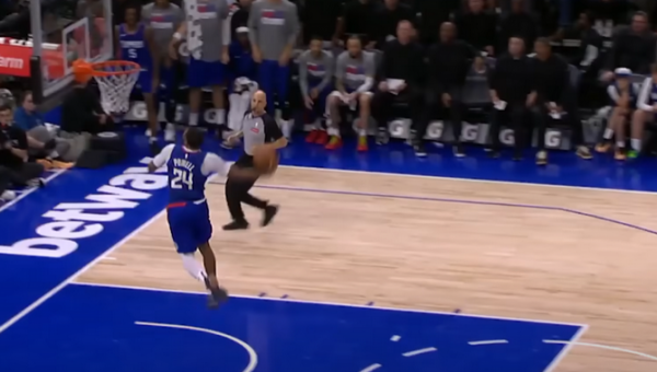 Gražiausias NBA nakties epizodas - efektingas N. Powello dėjimas (VIDEO)
