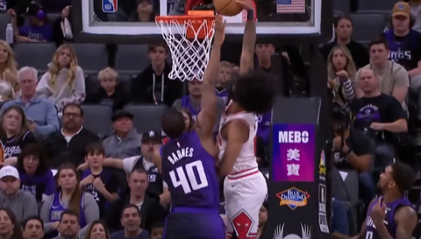 Gražiausias NBA nakties epizodas - efektinga „Bulls“ gynėjo ataka (VIDEO)