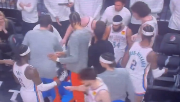 NBA mačo metu susmuko „Thunder“ aukštaūgis (VIDEO)