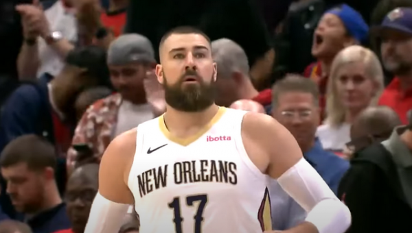 „Pelicans“ palaužė „Clippers“, J. Valančiūnas vėl žaidė blankiai