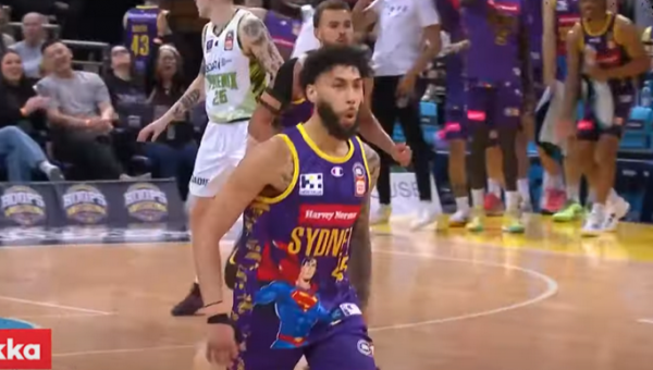 „Emporio Armani“ pasirašė sutartį su NBA patirties turinčiu žaidėju