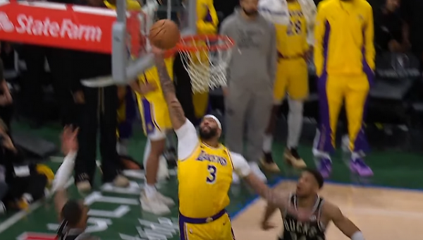 Gražiausias NBA nakties epizodas - A. Daviso blokas paskutinėmis sekundėmis (VIDEO)