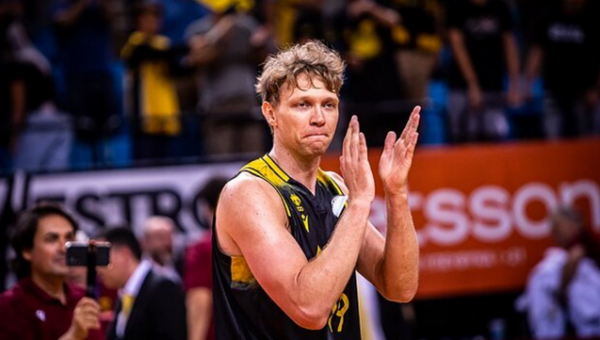 M. Kuzminskas dominavo, o AEK iškovojo pergalę