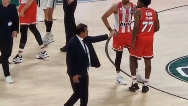 E. Atamanas buvo išvarytas, o M. Grigonio ekipa krito prieš „Olympiacos“