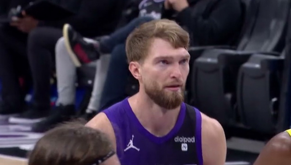 D. Sabonis keičia marškinėlių numerį: atiduos duoklę tėvui 