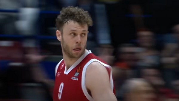 N. Melli turėtų papildyti „Fenerbahče“
