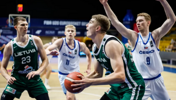 Dviženklį deficitą panaikinę 20-mečiai nurungė čekus mače dėl 5-osios vietos