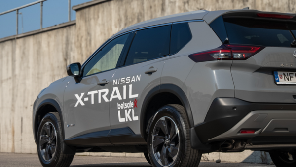 LKL automobilių parką papildė nauji „Nissan“ automobiliai