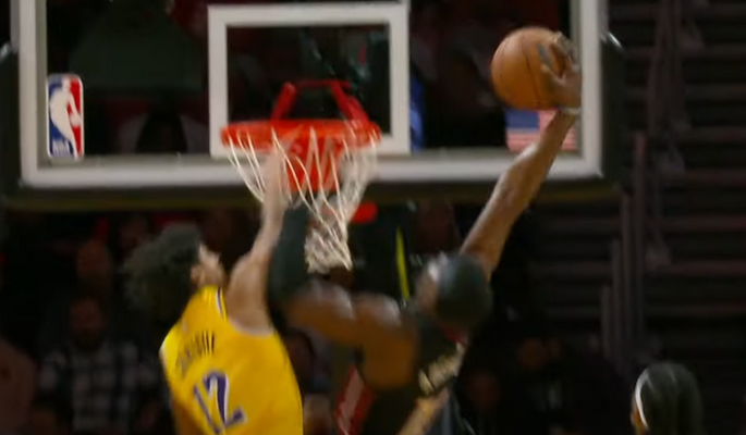 Gražiausias NBA nakties epizodas - galingas B. Adebayo skrydis (VIDEO)