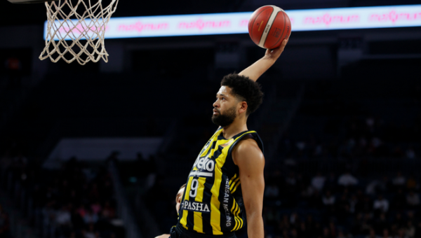 „Fenerbahče“ atsisakė gynėjo paslaugų