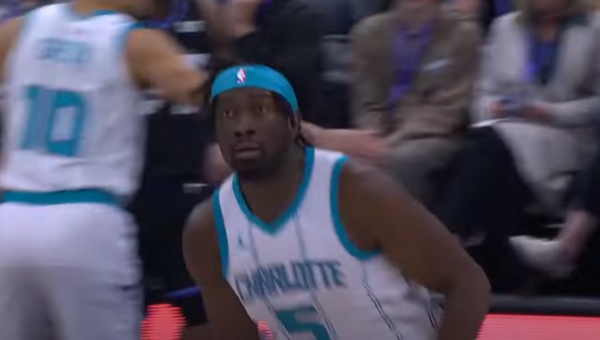 „Lakers“ ir „Hornets“ mainai atšaukti