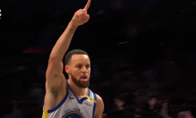 Gražiausias NBA nakties epizodas - S. Curry tolima bomba (VIDEO)