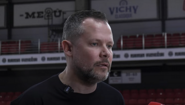 G. Žibėnas: „Jei bent vienas žaidėjas abejos, griūt ar negriūt ant kamuolio, bus prastai“