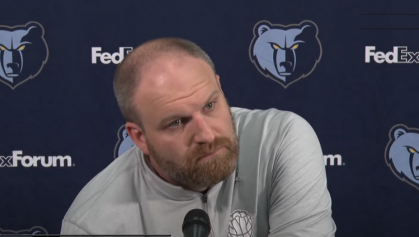 „Grizzlies“ atsisveikino su treneriu T. Jenkinsu