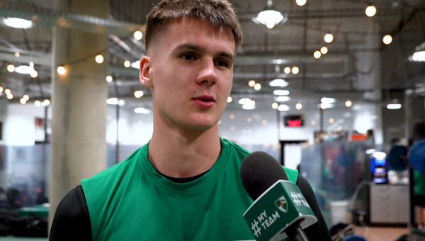 K. Kublickas NCAA rungtyniaus kartu su Brazdeikiu jaunesniuoju ir dar vienu lietuviu