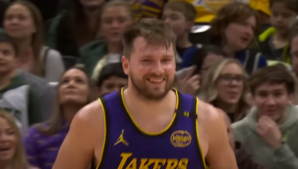 L. Dončičius ilgam susies ateitį su „Lakers“