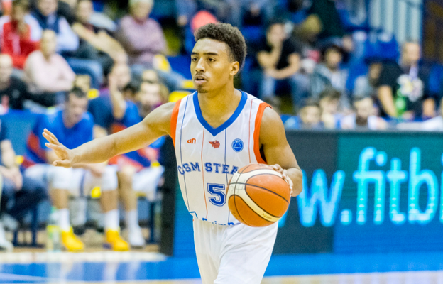 „Virtus“ iki sezono pabaigos sukirto rankomis su B. Tayloru