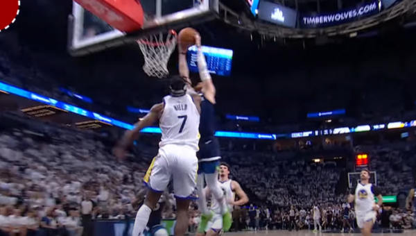 Gražiausias NBA nakties epizodas - galingas D. DiVicenzo dėjimas (VIDEO)