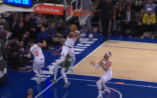 Gražiausias NBA nakties epizodas - galingas M. McBride'o blokas (VIDEO)