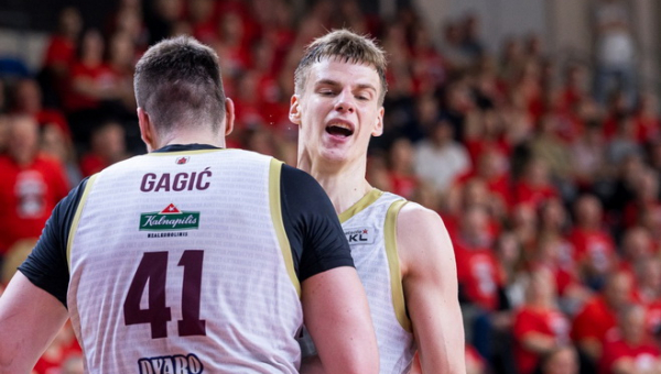 Švilpiko diena tęsiasi: oponentų teritorijoje triumfavęs „Lietkabelis“ pasiekė pusfinalį