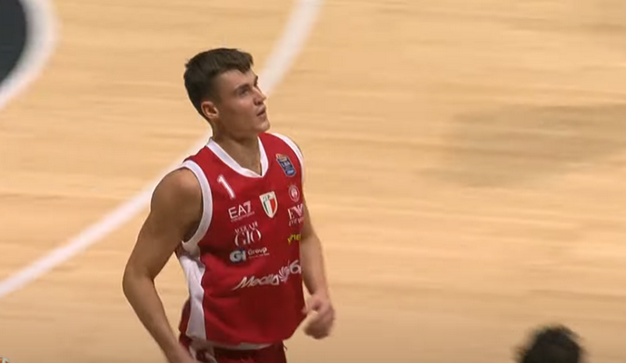 N. Dimitrijevičius paliks „Emporio Armani“ ir veikiausiai kelsis į „Partizan“