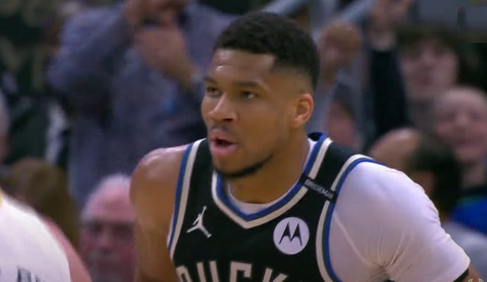 G. Antetokounmpo sudomino „Raptors“ ekipą
