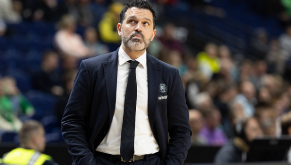 „Wolves“ atleido A. Magro ir pasinėrė į naujo stratego paieškas 