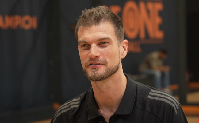 Oficialu: T. Splitteris grįžta dirbti į NBA