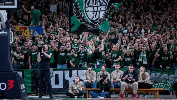 „Žalgirio“ fanai nerimauja: „Vienas treneris komplektavo, kitas treniruos“