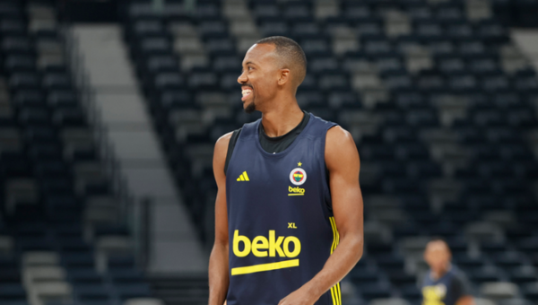 „Fenerbahče“ atsisveikino su E. McCollumu