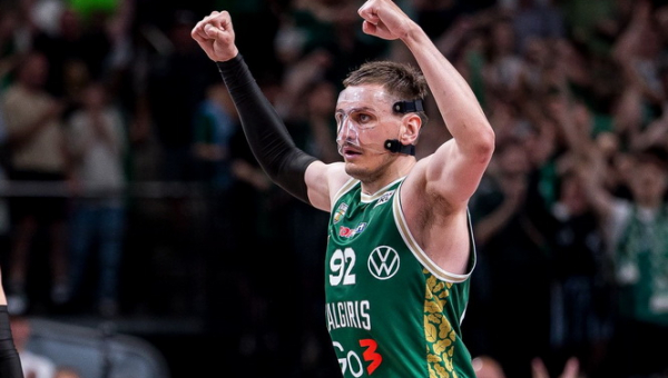 Atskleisti skaičiai: „Žalgirio“ kapitono E. Ulanovo vertė mažesnė, nei uždirba Kaune