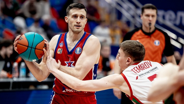 Oficialu: Dubajaus ekipos gretas papildė A. Avramovičius