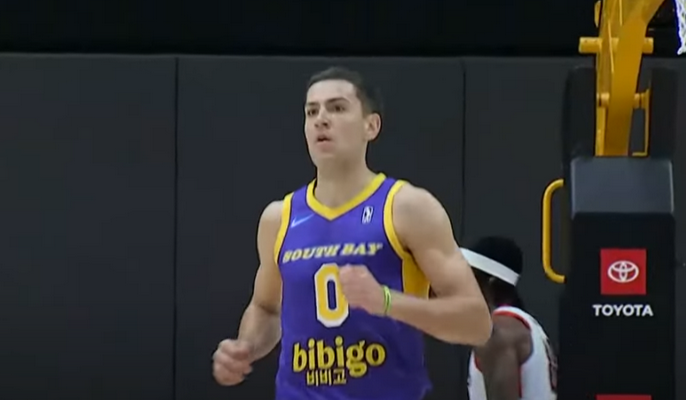 Prie „Anadolu Efes“ komandos jungiasi NBA patirties turintis puolėjas
