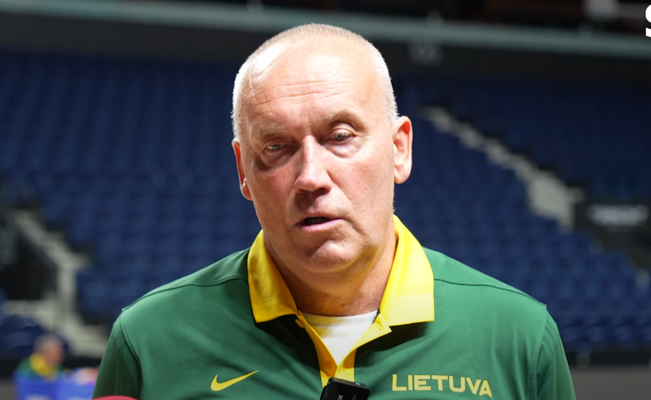 R. Kurtinaitis: „Visi 15 žaidėjų yra verti žaisti Europos čempionate“ (VIDEO)