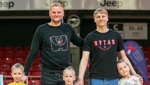 Augančią SKM organizaciją papildė LKL čempionas A. Adomavičius ir kiti žinomi veidai