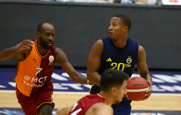 Pasirengimą sezonui „Fenerbahce“ pradėjo pralaimėjimu derbyje