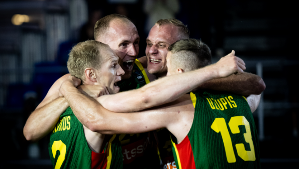 Ir vėl latviai nuskriausti: lietuviai tapo Europos trijulių čempionais