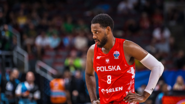 Oficialu: J. Loydas keliasi į „Anadolu Efes“