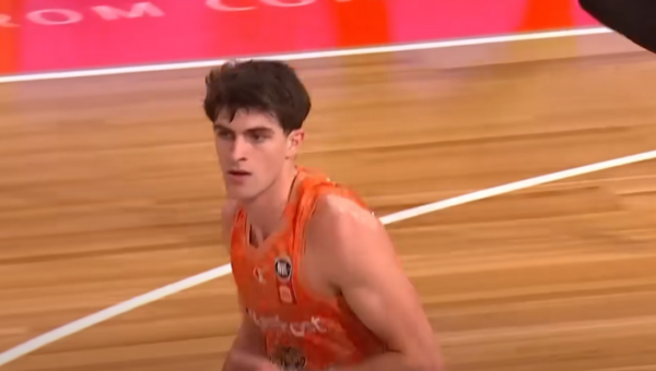 Dubajaus ekipa nusprendė stiprintis: gretas papildys gynėjas